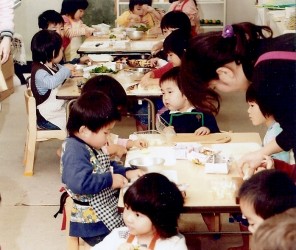 Montessori preschoolers in Tokyo preparing a feast