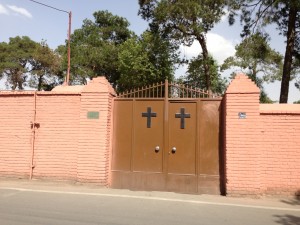 Keeping the dead within the boundaries imagined by the living: the gate to the walled-in Catholic section of the Doulab Cemetery Complex Keeping the dead within the boundaries of the living: the gate to the walled-in Catholic section of the Doulab Cemetery Complex