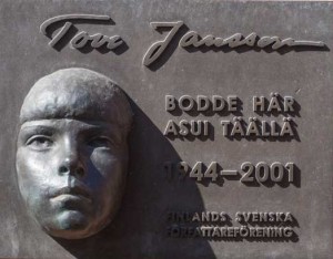 Bilingual Swedish-Finnish monument in Helsinki commenmorating globally beloved children's author Tove Jansson, a Swedish-speaking Finn (Source: vanderkrogt.net)