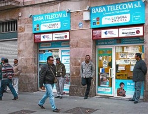 A locutorio shop front in Barcelona (Source: El Periodico)